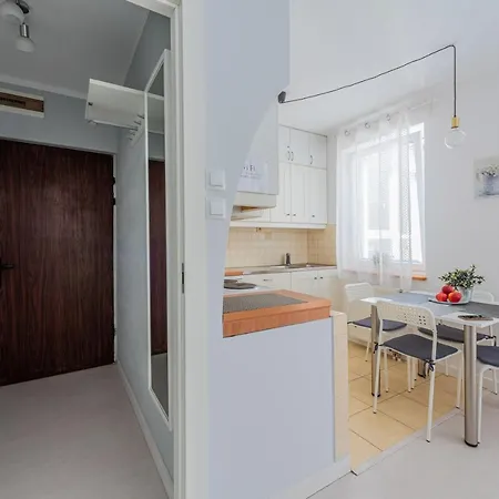 Z Balkonem Przy Latarni 150m Od Morza